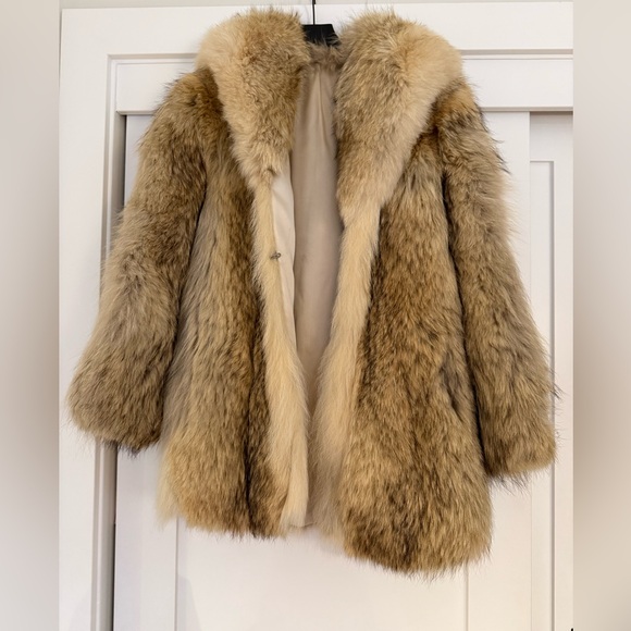 Vintage Fox Fur Coat - Picture 4 of 7